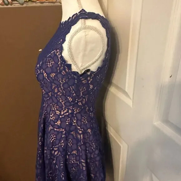 City Studio Elegant Blue Lace Dress Size 7 like new - Picture 4 of 7